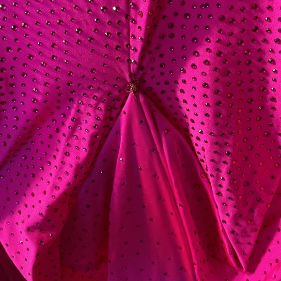 Hot Pink One Shoulder Open Back Sherri Hill Size 0 Prom Dress with Slit + bustle - Picture 9 of 16